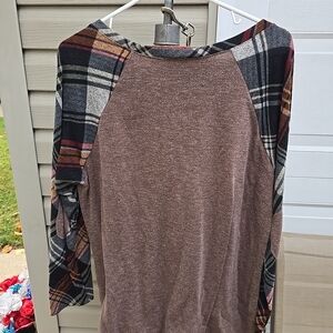 Plaid Sleeve Long Sleeve Top